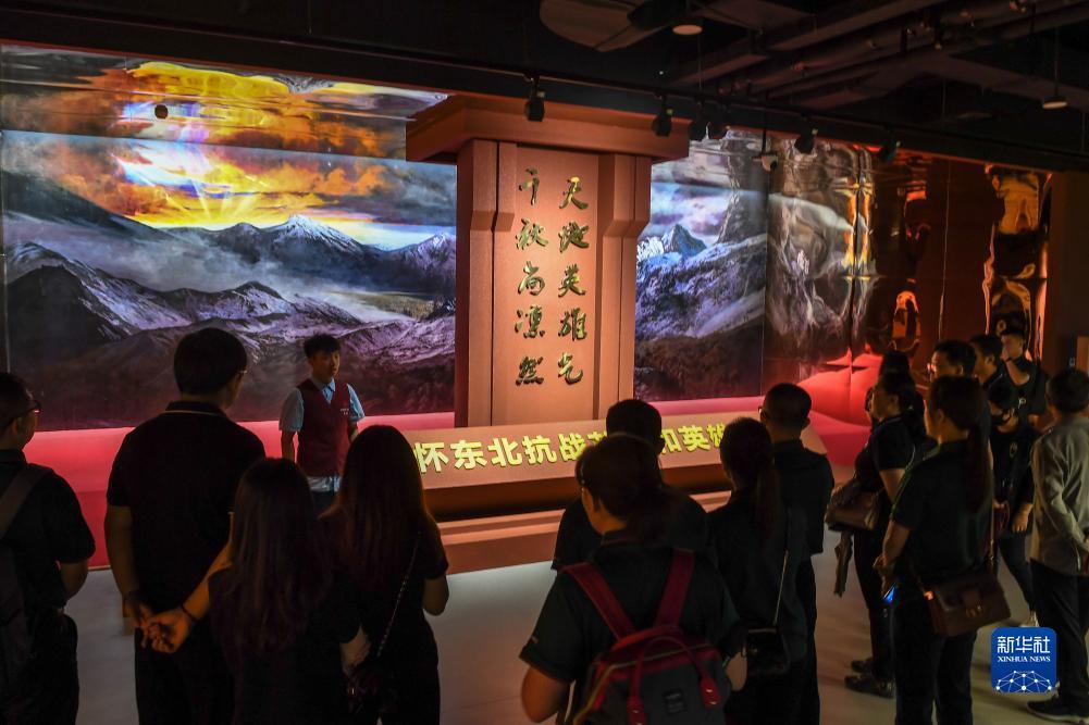 百老汇电子网址